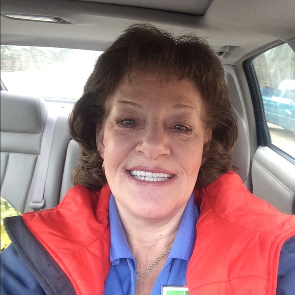 Meet your Posher, Beverly - Picture 1 of 1